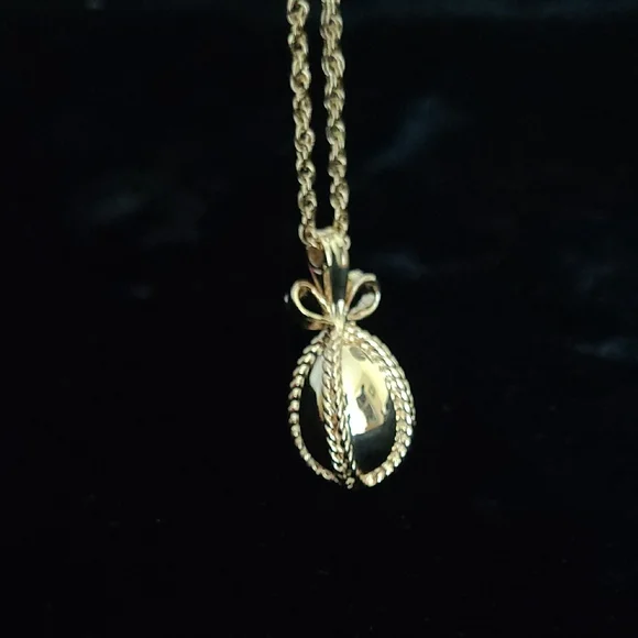 1998 Joan Rivers Classics Collection Faberge Egg Pendant - Picture 2 of 10